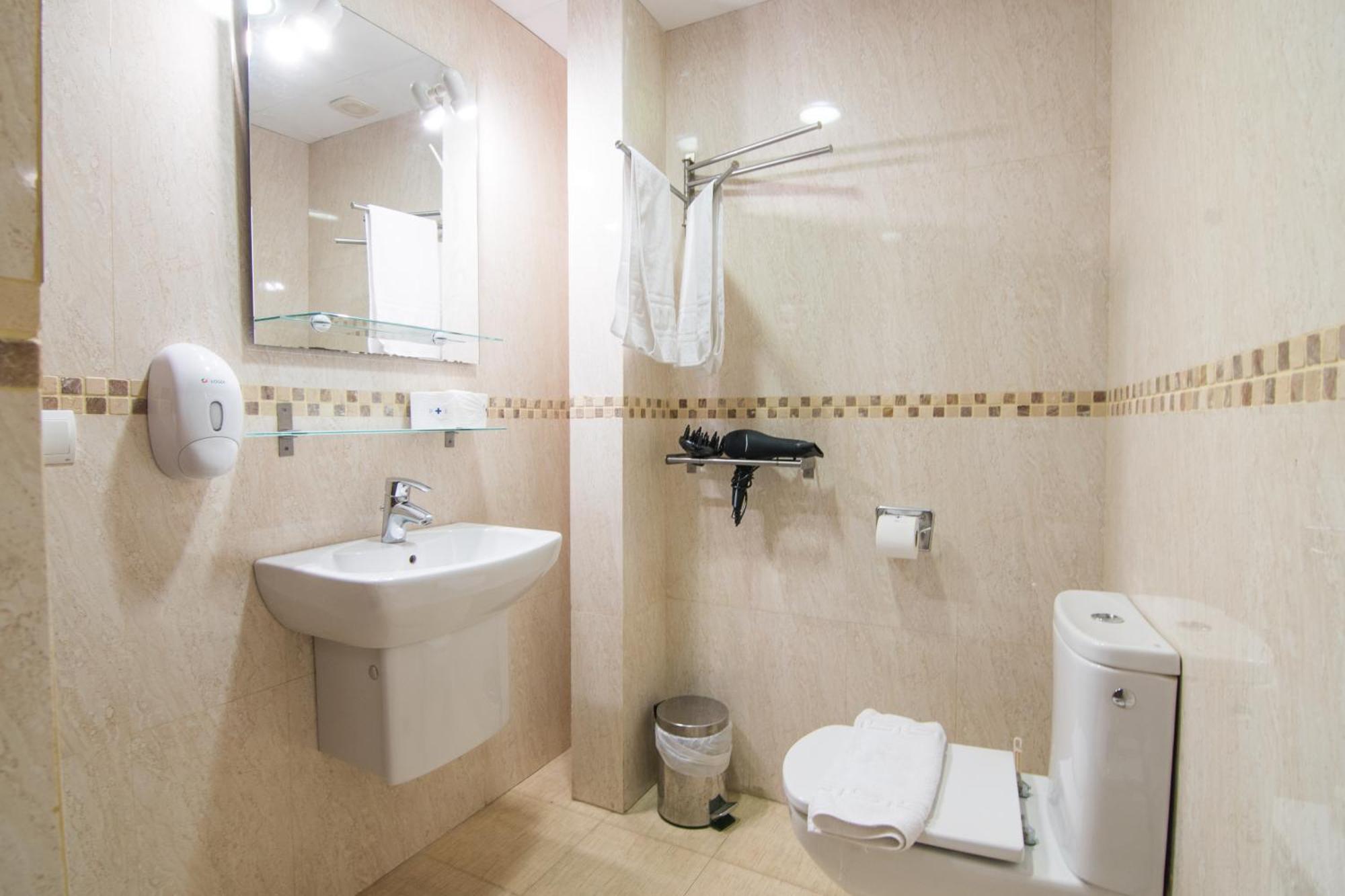 Tuguest Atico Gracia Apartment Гранада Екстериор снимка